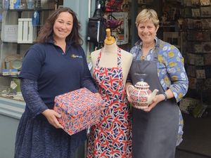 Supporting image for story: Jubilee teapot raffle to support Shropshire cancer charity