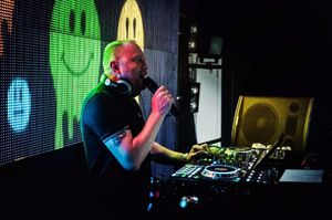 TJDJ keeping the dancefloor full!