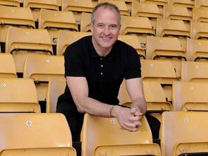 Supporting image for story: Bully: Wolves shouldn't change a winning team