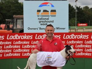 Supporting image for story: Aero Sacundai sets track record