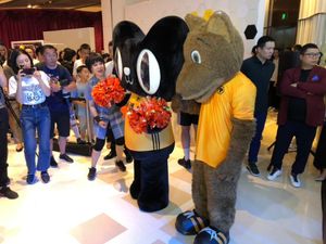 Wolfie met Wolves' Chinese mascot during the megastore opening event