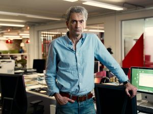 Supporting image for story: David Tennant and Toby Jones to star in ITV drama about phone hacking scandal