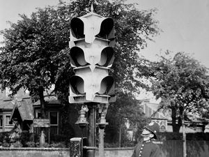 Supporting image for story: Midlands' pioneering 'robots' which gave traffic green light