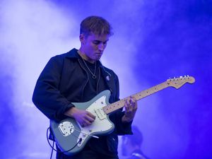 Supporting image for story: Sam Fender describes current Government as worst ‘in my lifetime’