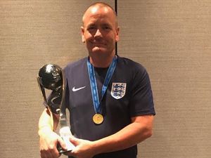 Supporting image for story: Emotional return from an emotional trip for England's world champion kit man