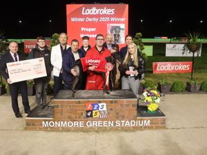 Proper Heiress wins the Winter Derby for Mark Wallis and the MWD Partnership