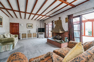 The lounge at 62 Hockley Lane. Photo: Zoopla