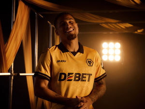 Supporting image for story: Gallery: Take the first look at Wolves' 2025/6 home kit