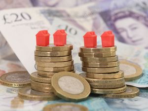 Supporting image for story: Average tracker mortgage borrower set to see £29 fall in monthly payments