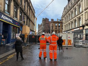 Supporting image for story: Demolition of fire-damaged building near Glasgow Central begins