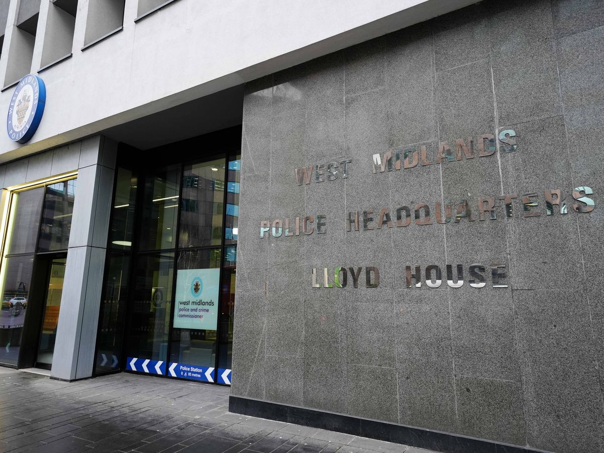 Acting police chief seeks to repair damage caused by Maccabi Tel Aviv fan ban