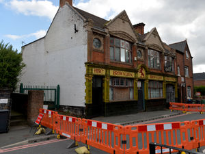 Supporting image for story: Diversion for drivers due to building 'at risk of collapse' in Walsall