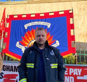 Adam Taylor, from the Fire Brigades Union, at the Birmingham bins strike 'megapicket' at Lifford Lane depot on Friday, May 9. Credit: Alexander Brock. Permission for use for all LDRS partners.