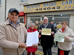 Supporting image for story: Calls made to review bus gate in Bilston after petition launched