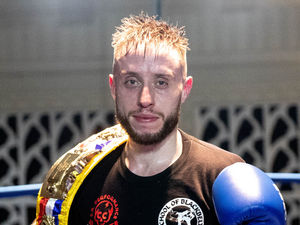 Supporting image for story: Ryan 'Stewart' Davies claims title following move from kickboxing