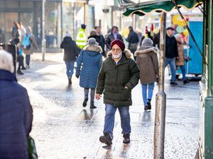 Supporting image for story: Black Country health chiefs issue advice as temperatures plummet and icy conditions are forecast