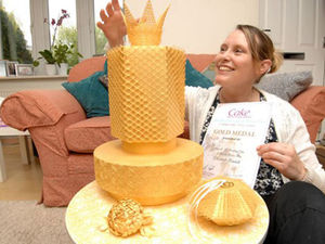 Supporting image for story: Newport baker wins best UK wedding cake