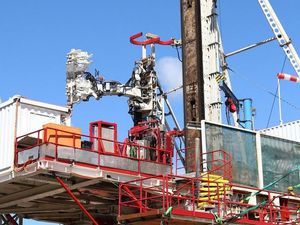 Supporting image for story: Get fracking now - it's very safe, says Dudley expert