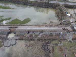 Supporting image for story: Train line gets multi-million pound suit of armour to protect it from storms