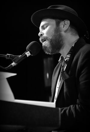 Gaz Coombes. Picture by: Chris Close