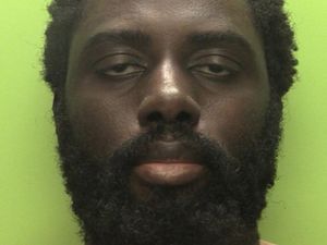 Supporting image for story: Police did not properly probe killer’s assaults before attacks, report says