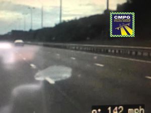 Supporting image for story: Driver spotted hitting 142mph on M6