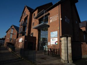 Supporting image for story: Uni is there to support nervous students amid pandemic