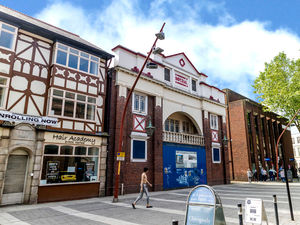 Supporting image for story: Former Walsall cinema and pub goes under the hammer