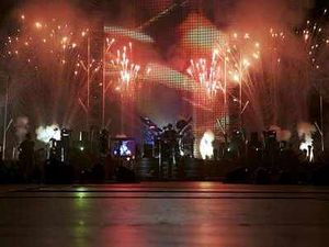 Supporting image for story: Nickelback back and it's a blast