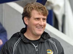 Supporting image for story: Dean Glover would talk to Rangers