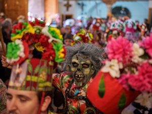 Supporting image for story: ‘Devils’ take to streets as Spanish village celebrates Endiablada festival