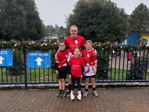 Supporting image for story: Black Country family take on Run Alton Towers and raise nearly £2k for Birmingham Children’s Hospital