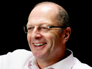 Supporting image for story: Birmingham Bach Choir conductor celebrates anniversary in style