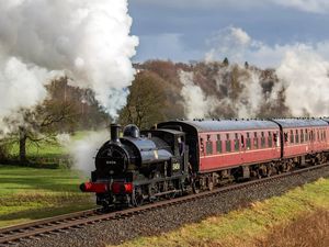 Supporting image for story: Two more locos steaming into Severn Valley Railway's autumn gala