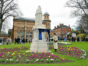 Supporting image for story: Princess Anne turns on charm for Lichfield park visit