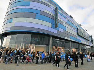 Supporting image for story: Crowds welcome new West Bromwich Primark