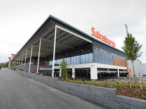 Supporting image for story: Market traders welcome £60m supermarket