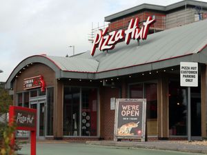 Supporting image for story: Pizza Hut to shut 68 UK restaurants after hiring administrators