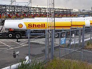 Supporting image for story: Fuel strike gets underway