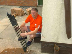 Supporting image for story: Vehicle ploughs into house in crash drama