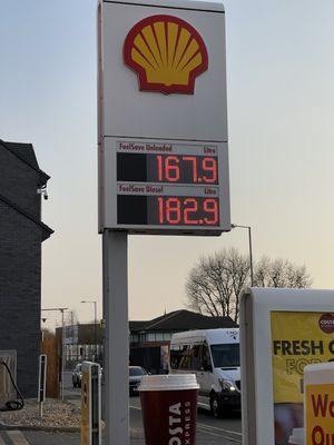 Shell Birmingham Road before the 5p fuel duty cut