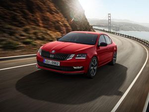 Supporting image for story: First drive: The Skoda Octavia Sportline offers vRS looks without the running costs