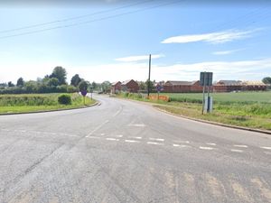 Supporting image for story: 'Stick to 20mph' as school near roadworks implements new one-way plan for parents