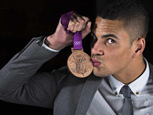 Supporting image for story: Telford's Kieron Gray to box Anthony Ogogo