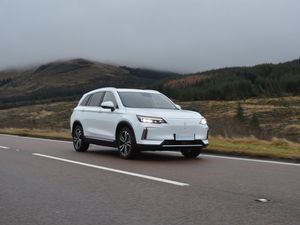 Supporting image for story: Skywell introduces EV incentive for BE11 SUV