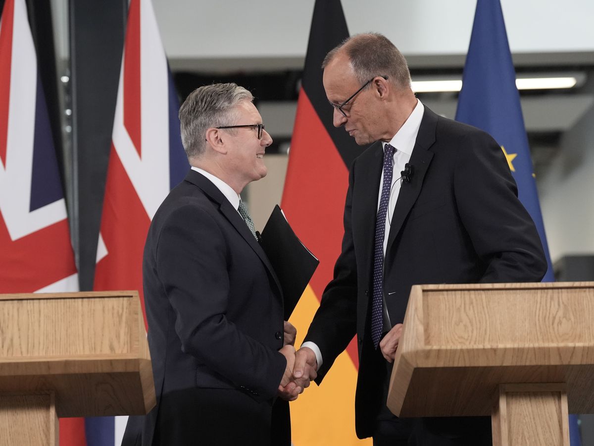 Starmer praises German plans to ‘strengthen’ laws to tackle small boats Starmer praises German plans to ‘strengthen’ laws to tackle small boats