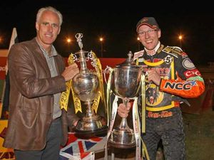 Supporting image for story: We are the champions say Wolves bosses