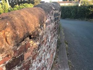Supporting image for story: Elderly woman rescued from canal near Lichfield has died 
