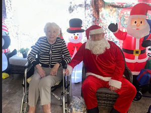 Supporting image for story: Magical Victorian Christmas market held in Kidderminster