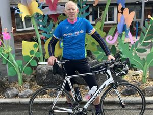 Supporting image for story: Former police officer in Land's End to John O'Groats challenge for charity